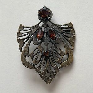 Beautiful Gemstone Brooch